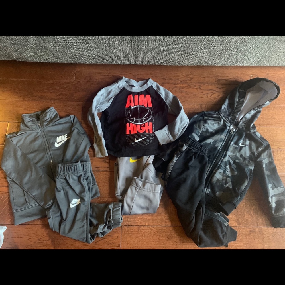 Boys 2T Nike sets